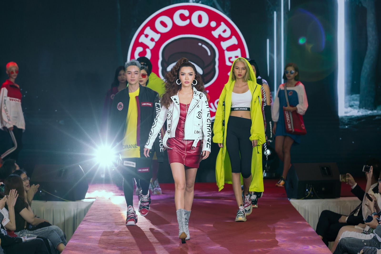 Choco.Pie lột xác với hình ảnh thời thượng trong BST thời trang mới nhất - Ảnh 1. Choco.Pie lột xác với hình ảnh thời thượng trong BST thời trang mới nhất - Ảnh 1.