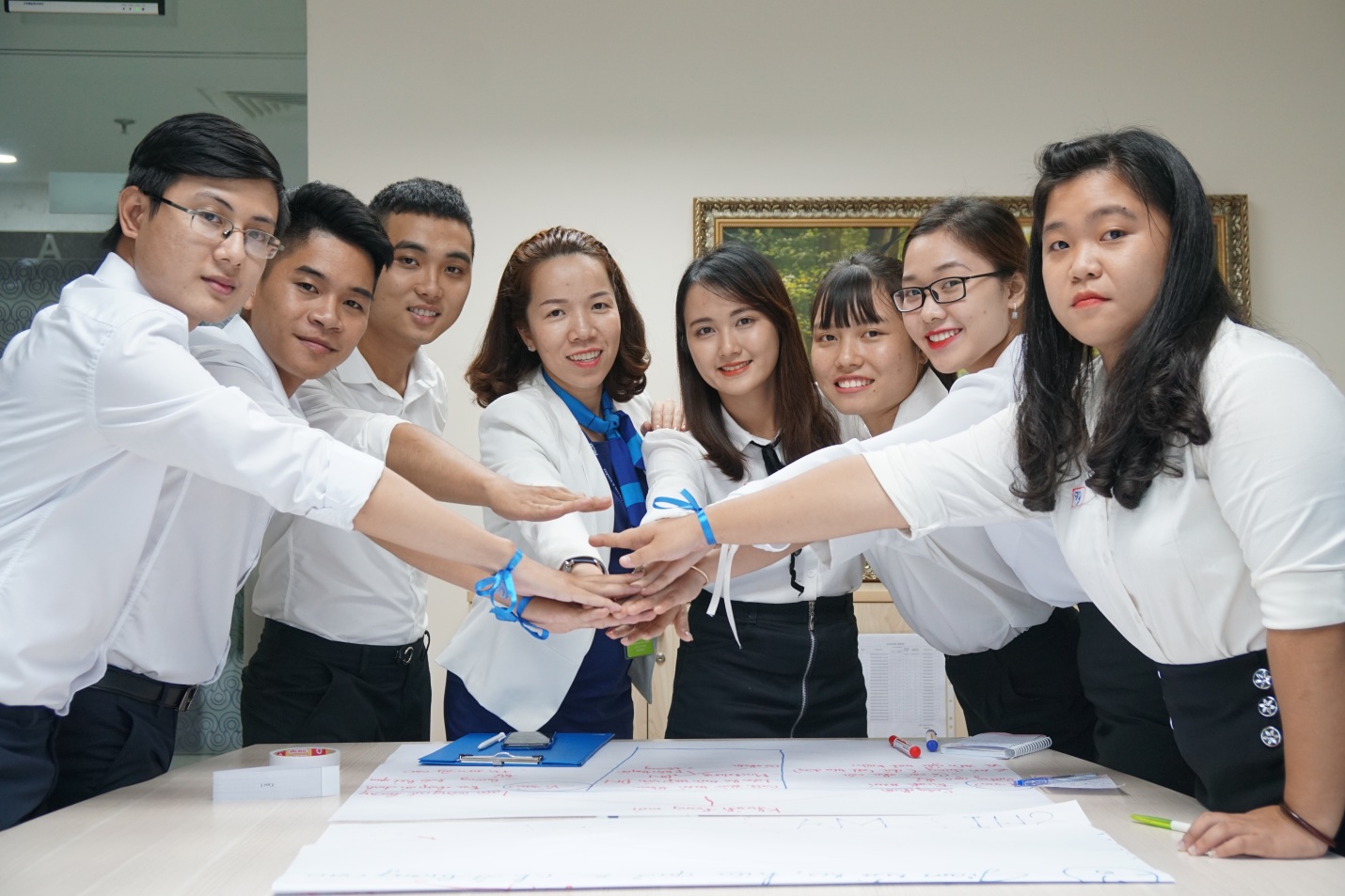 Ngoài kiến thức, kỹ năng, ngoại ngữ thì đây chính là yếu tố quan trọng giúp sinh viên UEF có việc làm ngay khi tốt nghiệp - Ảnh 4. Ngoài kiến thức, kỹ năng, ngoại ngữ thì đây chính là yếu tố quan trọng giúp sinh viên UEF có việc làm ngay khi tốt nghiệp - Ảnh 4.