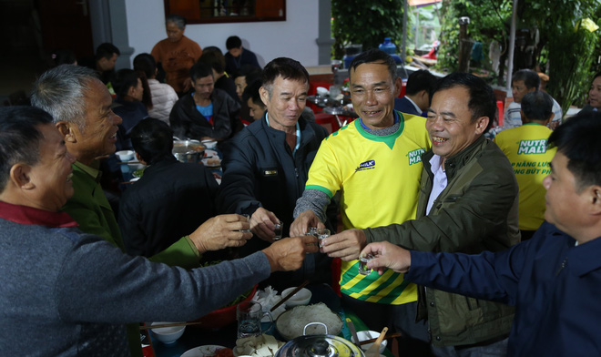 Bố mẹ Công Phượng chia sẻ cảm xúc trước trận chung kết AFF Cup 2018 Malaysia – Việt Nam - Ảnh 6. Bố mẹ Công Phượng chia sẻ cảm xúc trước trận chung kết AFF Cup 2018 Malaysia – Việt Nam - Ảnh 6.