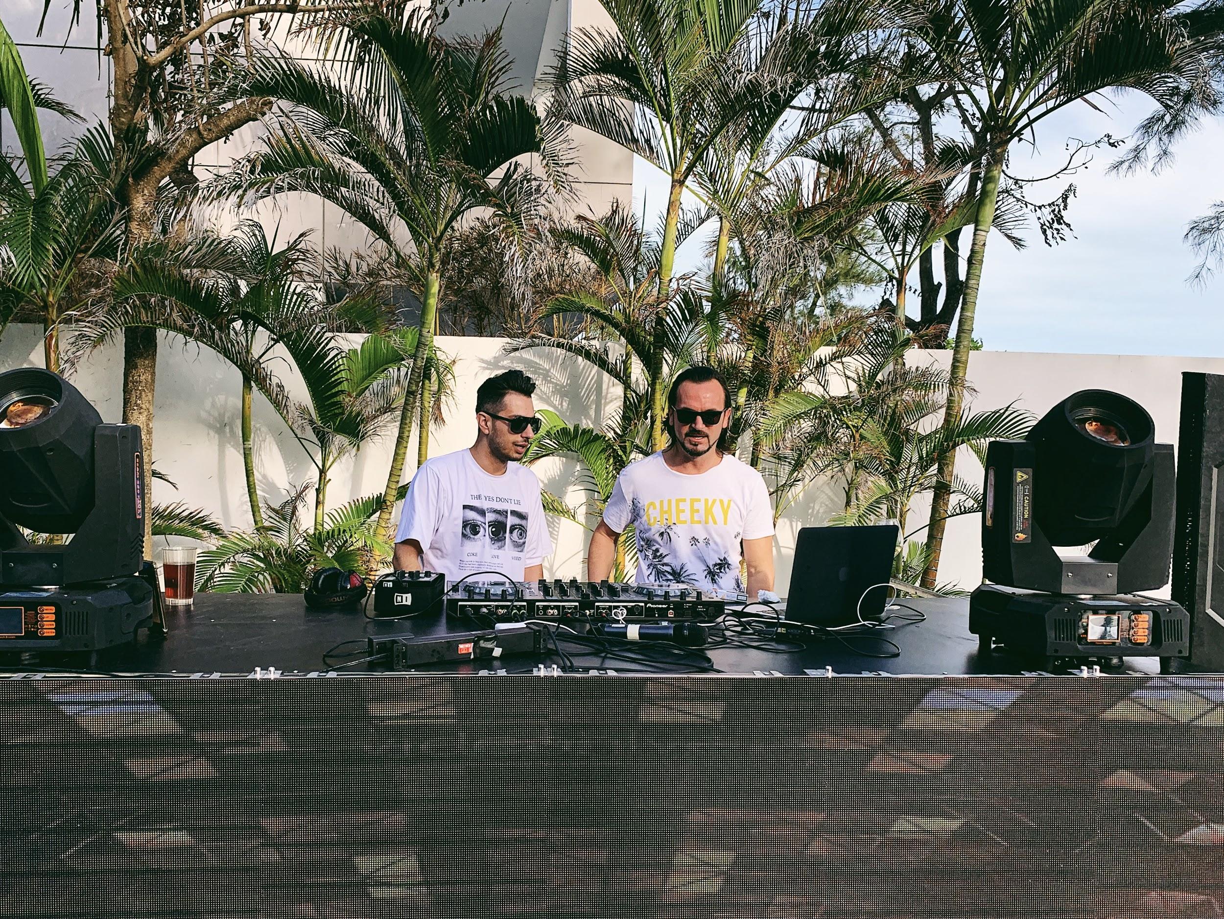Bất ngờ phát hiện DJ Ahmet Kilic sang Việt Nam tham dự private party của cô gái xinh đẹp, tài năng - Ảnh 1. Bất ngờ phát hiện DJ Ahmet Kilic sang Việt Nam tham dự private party của cô gái xinh đẹp, tài năng - Ảnh 1.