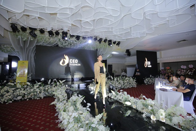 Tập đoàn CEO Việt Nam tổ chức Fashion show nhân ngày Doanh nhân Việt Nam - Ảnh 9.