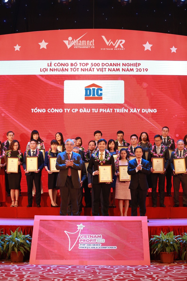Tập đoàn DIC đạt Top 500 doanh nghiệp lợi nhuận tốt nhất Việt Nam năm 2019 - Ảnh 1.