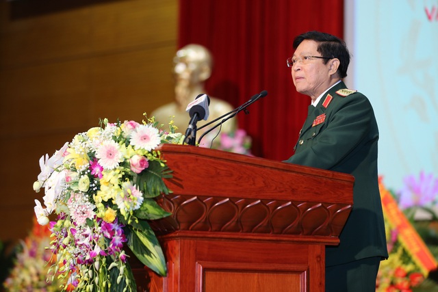 Kỷ niệm 25 năm thành lập, MB đón nhận huân chương Bảo vệ Tổ quốc Hạng Nhất - Ảnh 1.