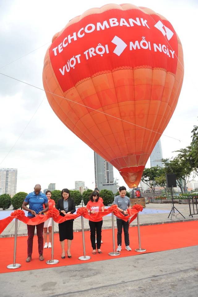 Giải marathon Quốc tế TP. Hồ Chí Minh Techcombank 2019: lớn mạnh tinh thần “Cùng nhau vượt trội hơn mỗi ngày” - Ảnh 3.