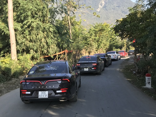 Hàng trăm chủ xe VinFast hào hứng tiếp tục hành trình chinh phục Hà Giang: Không mỏi mệt sau ngày đầu leo đèo - Ảnh 5.