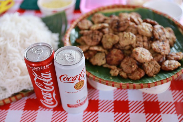 4 yếu tố giúp Coca-Cola thành công trên thị trường Việt - Ảnh 3.