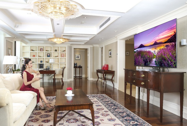 Chiếc TV LG NanoCell 8K đầu tiên về Việt Nam được đưa vào phòng Tổng thống khách sạn Metropole - Ảnh 4.