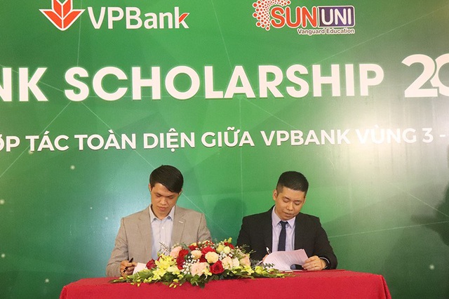 SunUni - VpBanK Scholarship 2020 hỗ trợ 300 suất học bổng trị giá 10,8 tỷ đồng cho giáo dục tiếng Anh - Ảnh 2.
