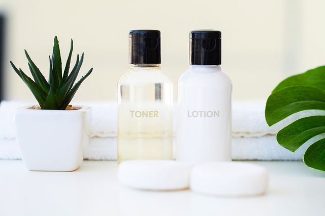 Truy lùng toner: Tại sao bước skincare must-have trên thế giới lại thất sủng ở Nhật? - Ảnh 1.