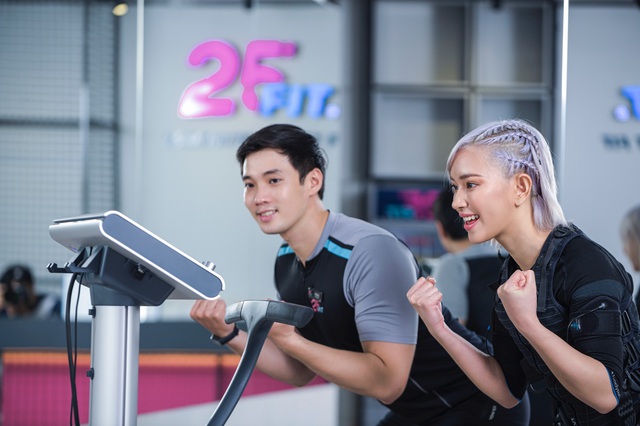 Châu Bùi tiết lộ cô cảm thấy rất đã khi tập gym với máy EMS tại 25 FIT - Ảnh 4.