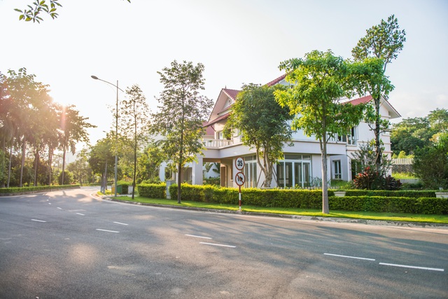 Nhiều yếu tố khiến giá nhà ven đô Hà Nội tăng - Ảnh 2.