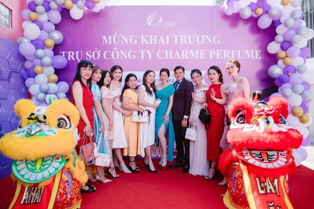 Top Hoa hậu Việt Nam 2020 đến chúc mừng nước hoa Charme khai trương trụ sở công ty tại TP.HCM - Ảnh 6.