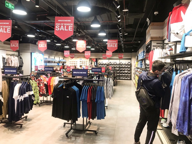 Skechers sale mạnh dịp cuối năm, loạt mẫu hot hit đều có giá tốt, cầm 1 triệu là dư sức shopping hàng hiệu - Ảnh 6.