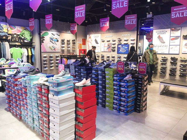 Skechers sale mạnh dịp cuối năm, loạt mẫu hot hit đều có giá tốt, cầm 1 triệu là dư sức shopping hàng hiệu - Ảnh 4.