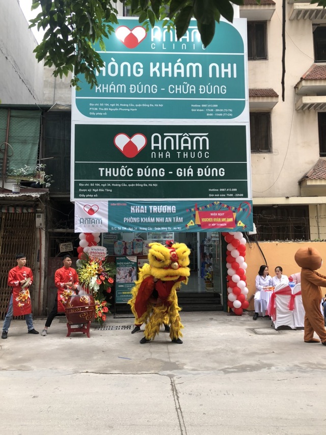 Nhà thuốc An Tâm triển khai tặng 2000 chai nước rửa tay khô - Ảnh 2.