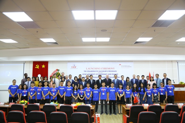 Không cần “xuất ngoại” vẫn có thể nhận bằng Cử nhân Anh Quốc - Ảnh 1.