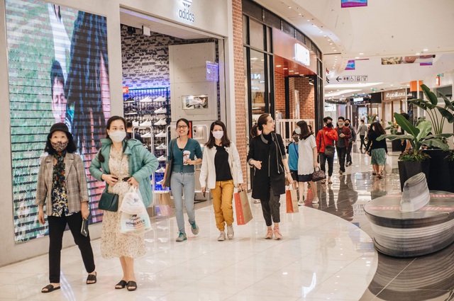Aeon Mall Hà Đông mở cửa trở lại sau gần 1 tháng chung tay phòng chống dịch - Ảnh 2.