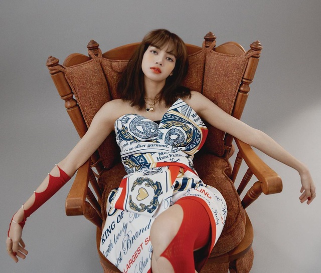 Post Instagram đạt 5 triệu likes trong 14 giờ: Giải mã lí do “Búp bê sống” Lisa khiến giới trẻ phát cuồng - Ảnh 7.