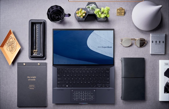 Định nghĩa về chiếc laptop doanh nhân hoàn hảo - Ảnh 1.