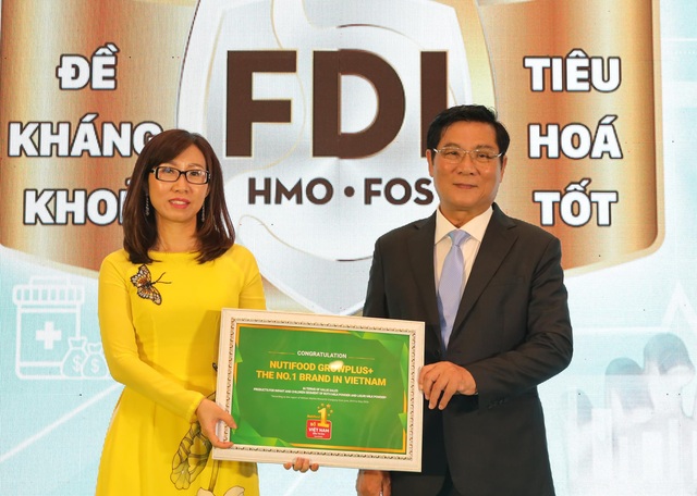 Chiếm 22% thị phần, NutiFood đón nhận danh hiệu Nhãn hàng Sữa trẻ em số 1 Việt Nam” - Ảnh 2.