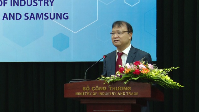Bộ Công thương bắt tay Samsung đẩy mạnh thị trường khuôn mẫu 1 tỉ USD - Ảnh 1.