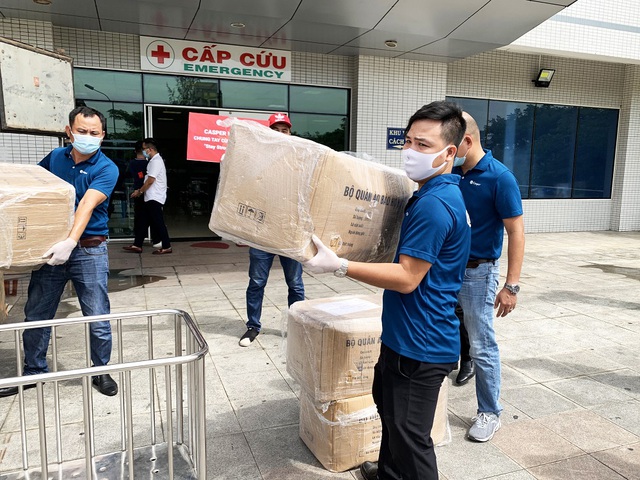 Casper Vietnam trao tặng hơn 1.000 bộ đồ bảo hộ y tế “tiếp lửa” y bác sĩ Đà Nẵng chống dịch - Ảnh 4.