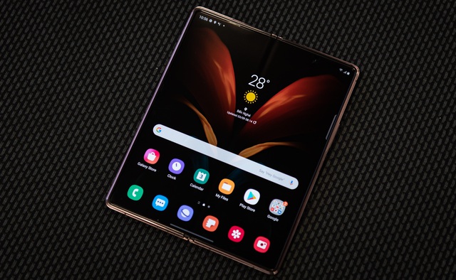 Samsung góp phần thúc đẩy thị trường smartphone nhờ công nghệ màn hình gập - Ảnh 2.