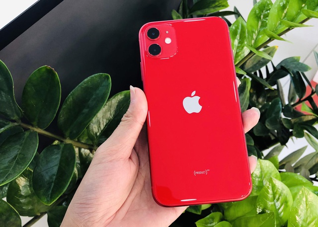 iPhone 11 Pro Max và top 4 iPhone cũ đang giảm tiền triệu dịp cận Tết - Ảnh 3.