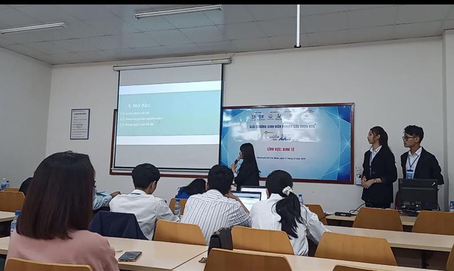 Sinh viên trường Đại học Thủ đô Hà Nội tham dự vòng Chung kết giải thưởng Sinh viên nghiên cứu khoa học Eureka lần thứ 22 - Ảnh 2.