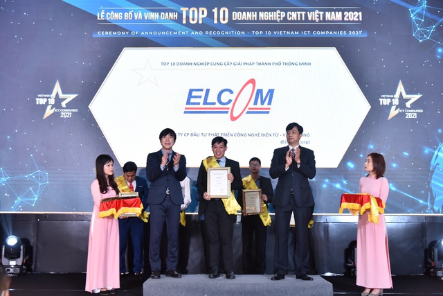 ELCOM Corp nhận cú đúp giải thưởng ‘Top 10 doanh nghiệp ICT Việt Nam 2021′ - Ảnh 1.