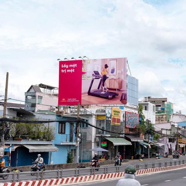 Billboard 8 chữ từ thương hiệu Kingsport gây xôn xao cộng đồng mạng - Ảnh 2.