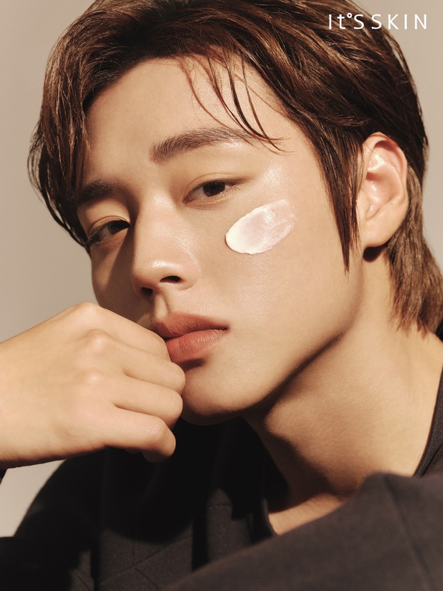 Park Ji Hoon trở thành đại sứ thương hiệu It’s Skin - Ảnh 1.