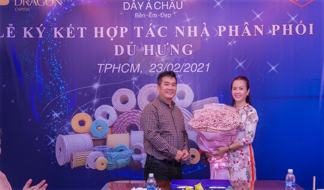 “Bông hồng thép” Nguyễn Việt Hòa kể chuyện 3 cột mốc lớn của Asia Dragon - Ảnh 3.