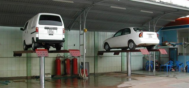 Máy rửa xe, cầu nâng - Đầu tư thông minh cho tiệm rửa xe chuyên nghiệp - Ảnh 2.