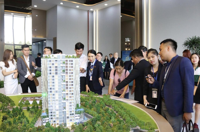 Thị trường bất động sản 2021: Chuyển đổi số tiên phong xu hướng - Ảnh 1.