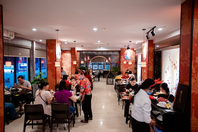 “Sik Dak Fook - Ăn được phúc”: Thiên đường ẩm thực độc đáo và hấp dẫn giữa lòng Sài Gòn - Ảnh 6.