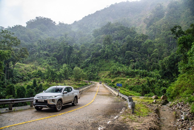 Hơn 3.500 km lên rừng, xuống biển, xuyên Việt cùng Mitsubishi Triton với mức tiêu thụ nhiên liệu đáng nể hơn 7 lít/100 km - Ảnh 1.