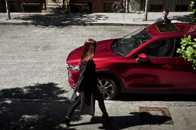 Phân khúc SUV cỡ trung: Mazda CX-5 vẫn là lựa chọn hàng đầu - Ảnh 1.