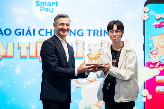 Đại tiệc lì xì SmartPay: Đã tìm ra chủ nhân giải Trâu Vàng 200 triệu đồng và các giải thưởng hấp dẫn khác - Ảnh 1.