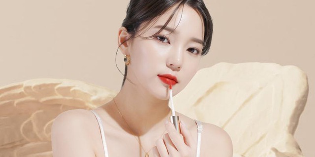 Beauty blogger Rư chỉ cách hack môi dày hơn với hai bộ son đình đám này mà không cần tiêm filter - Ảnh 4.