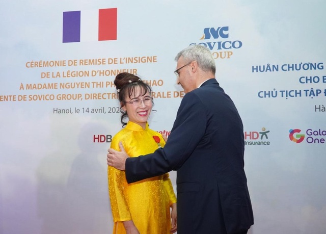 Nữ doanh nhân Nguyễn Thị Phương Thảo nhận huân chương Bắc đẩu bội tinh - Ảnh 3.