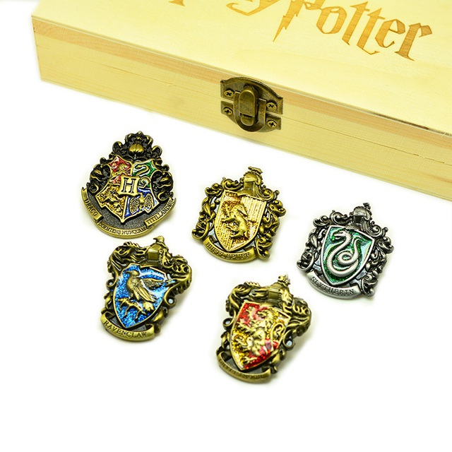 Top 7 item bán chạy nhất trên Lazada trong làn sóng kỉ niệm 10 năm công chiếu tập cuối của Harry Potter - Ảnh 4.