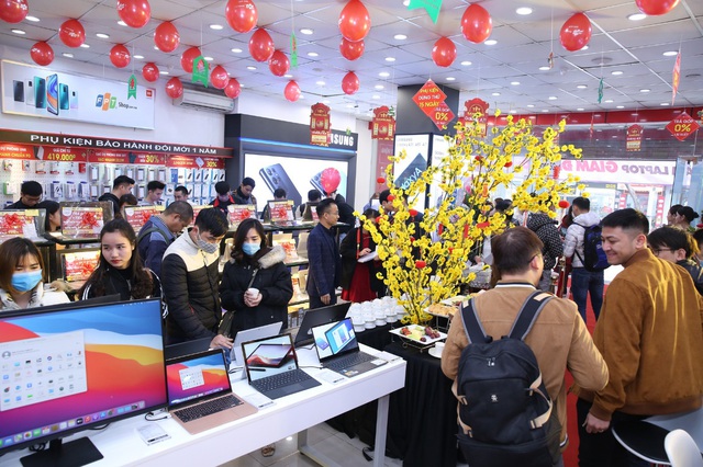 Tốc độ tăng trưởng laptop tại FPT Shop đang đứng đầu thị trường bán lẻ - Ảnh 1.