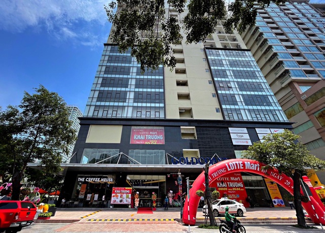 LOTTE Mart Gold Coast Nha Trang “hút” khách ngay tuần đầu khai trương - Ảnh 1.