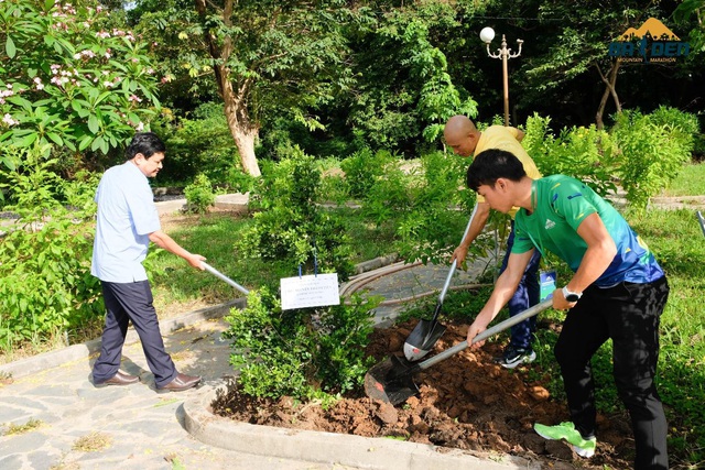 Lần đầu tổ chức, BaDen Mountain Marathon 2021 đã thu hút hơn 3000 người tham gia - Ảnh 3.