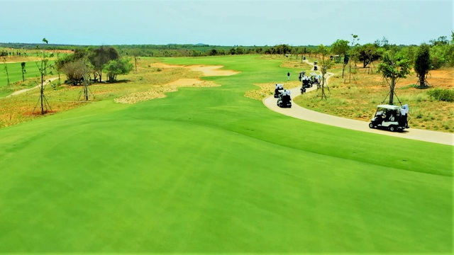 Biệt thự triệu đô giữa lòng sân Golf chuẩn PGA tại Việt Nam - Ảnh 4.