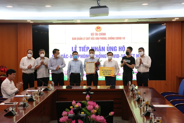 Dự án Thế hệ S (S-Generation) trao tặng 20 tỷ đồng cho Quỹ vắc-xin phòng chống Covid-19 - Ảnh 1.