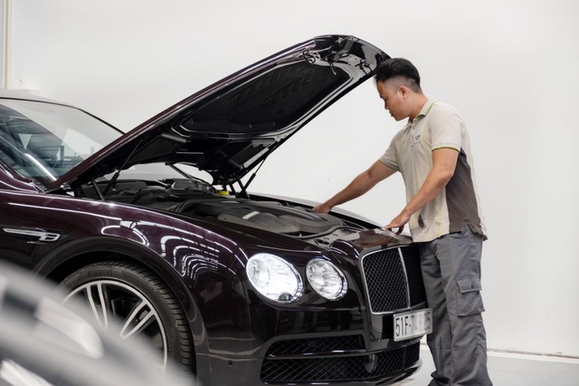 Showroom Bentley Hồ Chí Minh nhận đặt hàng Flying Spur V8 phiên bản 2022 chính hãng - Ảnh 3.