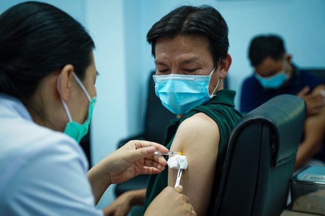 Xem xét có thể cấp phép khẩn cấp cho vắc xin Nanocovax - Ảnh 2.
