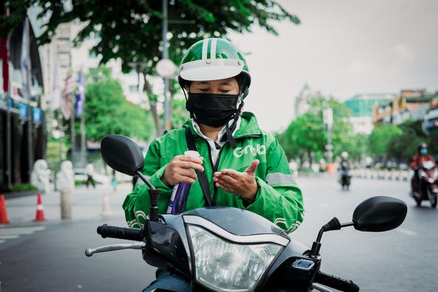 Mùa dịch này, chuyện gì khó có... shipper lo - Ảnh 1.